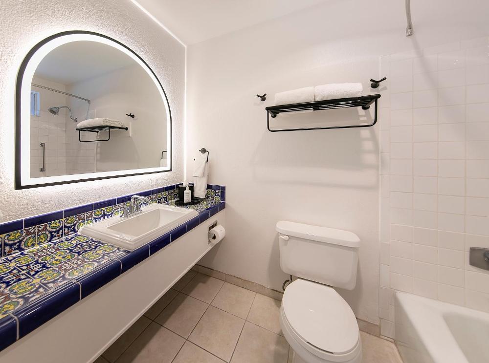 King Suite interior
